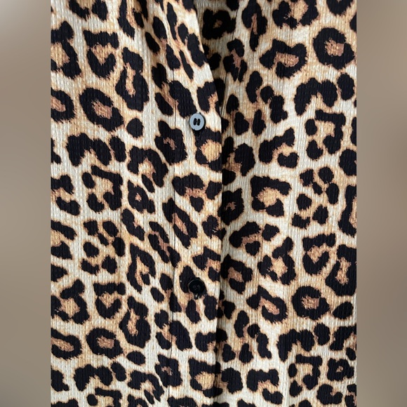 H&M Leopard Print Long Sleeved Dress [XL] - Picture 5 of 7